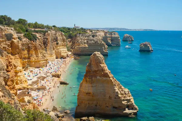 Praia da Marinha — sejur charter Algarve