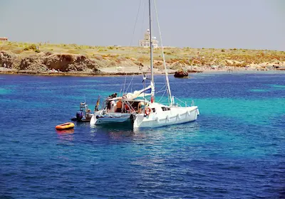Catamaran la Tabarca — sejur charter Costa Blanca