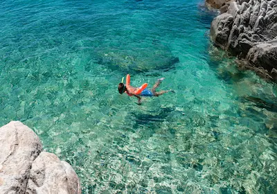 Snorkeling în Blue Lagoon — sejur charter Halkidiki