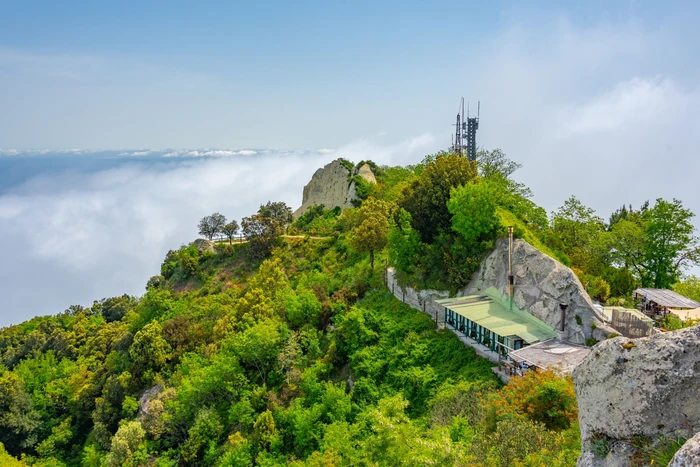 Ghid Ischia — Muntele Epomeo (788m), cel mai înalt punct al insulei