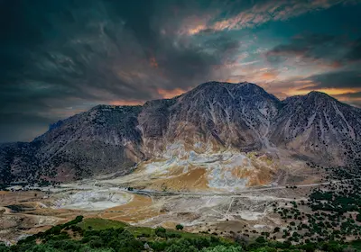 Excursie la vulcanul Nisyros — sejur charter Kos