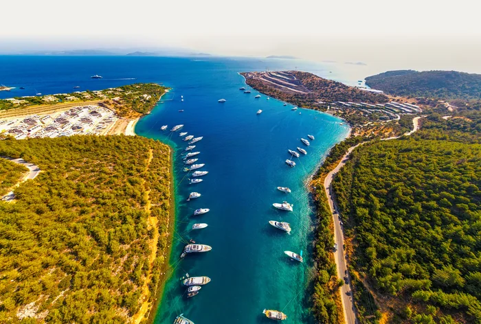 Vacanță charter Marea Egee, Turcia – Golf cu yacht și ape turcoaz.