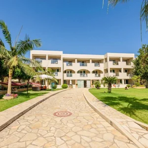 Remezzo Studios & Apartments