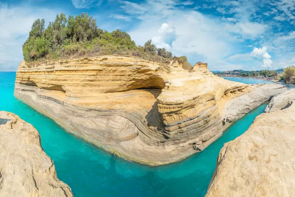 Stanci galbene si apa turcoaz la Canal d Amour in Sidari Corfu Grecia
