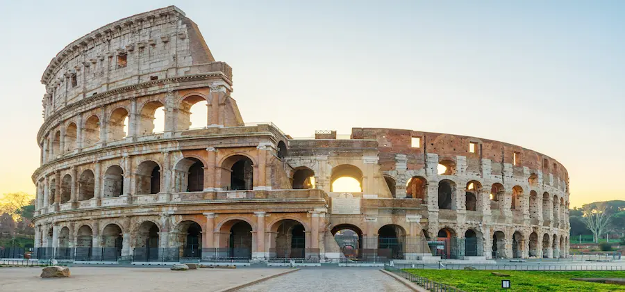 /assets/images/flight-destinations/roma/bilete-avion-roma-outro-fontana-di-trevi.webp
